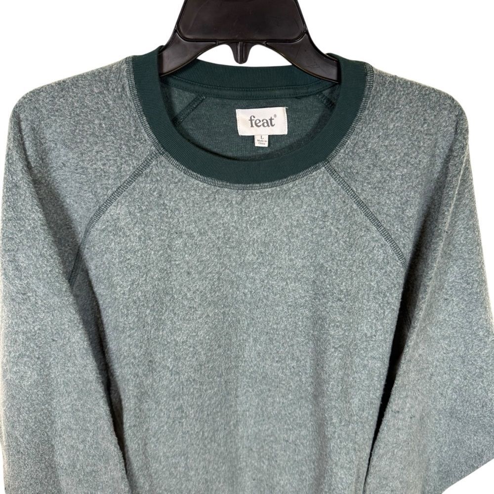 NWT feat Green Unisex BlanketBlend Crewneck Sweatshirt Size Large (Women’s XL)